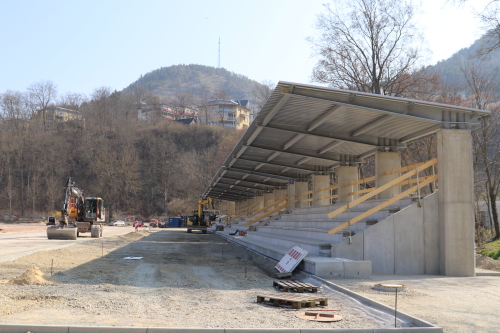 Ansicht Tribüne vor den Jenaer Kernbergen, © Löwe | KIJ